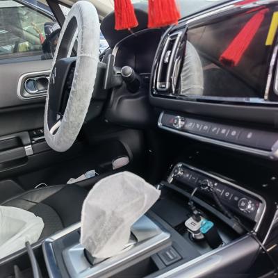 China El volante disponible del protector universal del asiento de carro cubre no tejido en venta
