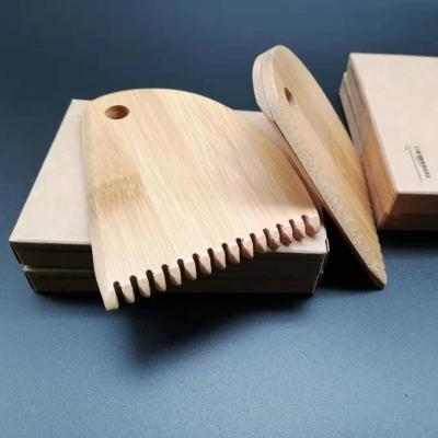 China Unisex popular design bamboo surfing wax comb, bamboo surf wax comb, surf wax comb en venta