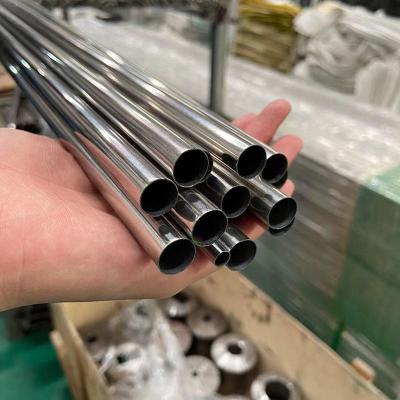 Cina A67  Stainless Steel Round Pipe Duplex Stainless Steel Pipe Stainless Steel Pipe Weight Stainless Steel Welded Pipe in vendita