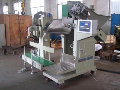 China Weighing Filling Apple / Potato Packing Machine With Conveyor Belt for sale