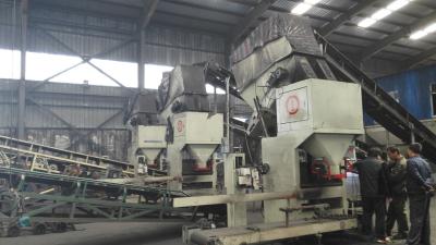 China Máquina de ensacar del carbón de la buena calidad 30T/H; Ayuda del Bagger 10-50kg del carbón de leña, 500-600bags/hour en venta