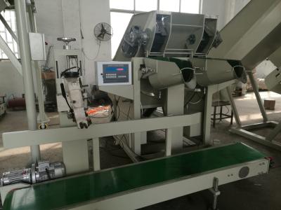 China Aufbauschungs-Maschine der Kartoffel-600-700bags;  Kartoffel-Nettotasche Packaing-Maschinen-manueller Kartoffel Bagger zu verkaufen