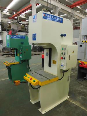 Chine Machine de presse hydraulique de Ton Hydraulic Steel Press Industrial du cadre 10 de C à vendre
