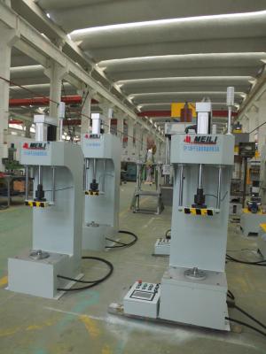 China Industria del motor hidráulica eléctrica de la exactitud del PLC 0.01m m de la prensa de la asamblea en venta