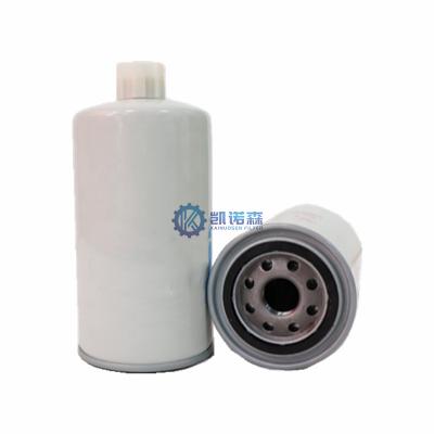 Chine Rotation blanche sur l'élément de filtre à essence 3308638 FS1212 P558000 BF1212 SFC-5705 à vendre