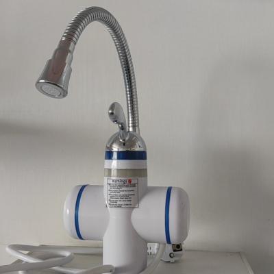 China Automatically Sink Kitchen Instant Hot Water Tap Electric 3000W With Flex Spout RoHs for sale