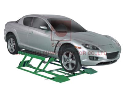 China Electric Auto Parking Lift Low Scissor Lift 2 Ton Capacity 2.2kw Automatic Unlock for sale
