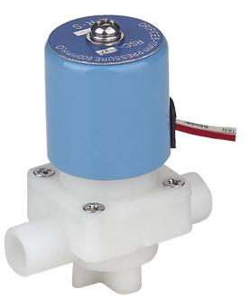 Chine Mini valve coupée automatique de RO, vanne électromagnétique en plastique de l'eau à action directe à vendre