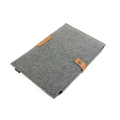 China 100% Felt Lightweight Padded Laptop Bag / Sleeve Metal Button Closure Grey Color for sale