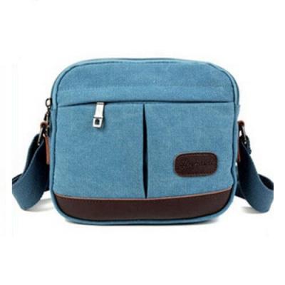 China Washable Custom Messenger Bags / Canvas PU Travel Across Shoulder Bag With 2 Side Zipper Pockets for sale