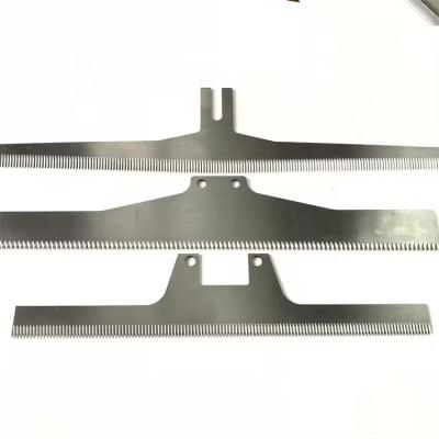 China Cuchillo cortador de hoja de zig zag de alta resistencia a la oxidación Cuchillo dentado resistente a la roya en venta