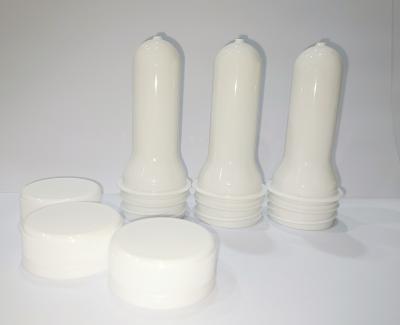 China Durable Material Beverage Bottle PET Preform With Cap Multiple Size Preform for sale