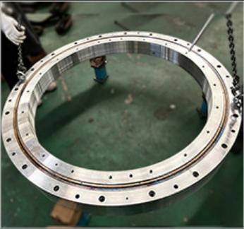China OEM Stable Roller Bearing Slewing Ring , Multi Function Ring Bearing Turntable for sale