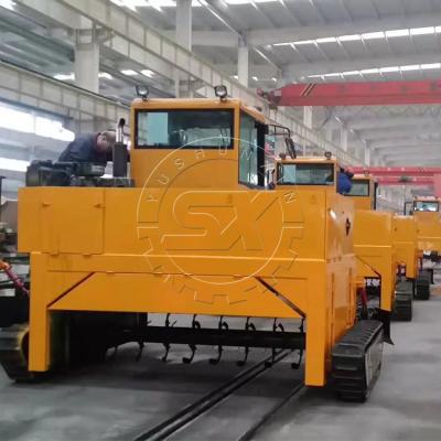 Chine high performance heavy duty hydraulic self-propelled mobile crawler compost turner organic fertilizer compost windrow tu à vendre