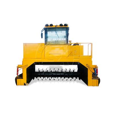 China The crawler compost turner machine has fast flipping speed and wide range for sale en venta