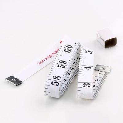 Cina 1.5m Soft Double Scale Wintape Measuring Tape For Body Sewing Flexible Ruler Fiberglass Tailor Cloth Tape in vendita
