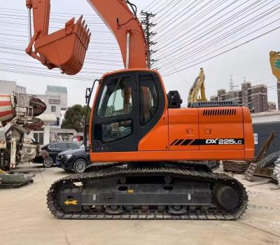 China Preowned Doosan Backhoe 2000mm Width Second Hand Digger 1.0m3 Bucket for sale