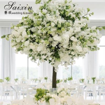China Romantic Wedding Decoration Table Artifical Tree  Tall Centerpiece Stand Artificial Wedding Sakura Tree for sale
