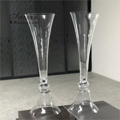 China 80cm Tall Reversible Trumpet Flower Arrangement Holder Glass Vase Wedding Decor for sale