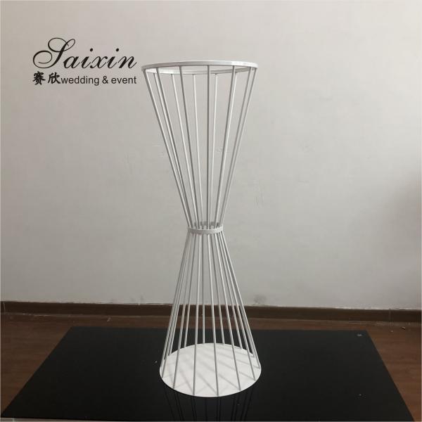 Quality Outdoor Wedding Flower Stand Metal Floral Arrangement Stand White Geometric for sale