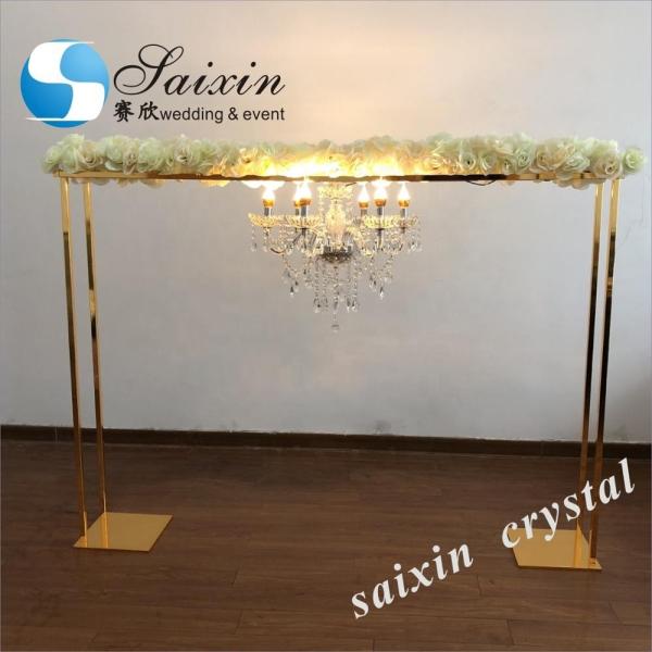 Quality 1.8m large shiny gold metal flower stand with battery working crystal chandelier for sale