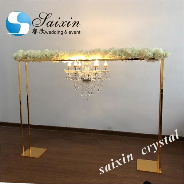 Quality 1.8m large shiny gold metal flower stand with battery working crystal chandelier for sale