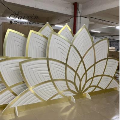 Китай Unique event stage decoration flower design acrylic stand for backdrops продается