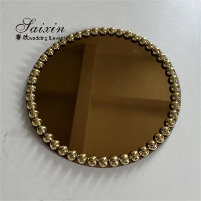 China Red Gold Plastic Charger Plate With Beaded Rims 13 In Mirror Glass Plate for sale