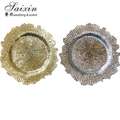 China Cheap Wedding Decoration Supplies Acrylic Gold Charger Plate Wedding Plastic Charger Plate en venta