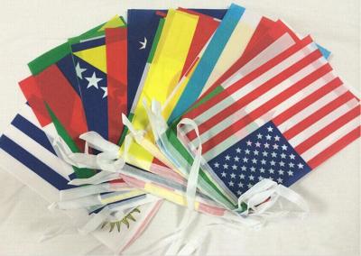 China Bandeiras exteriores, bandeiras internacionais decorativas da estamenha do poliéster da corda de 10*15cm à venda