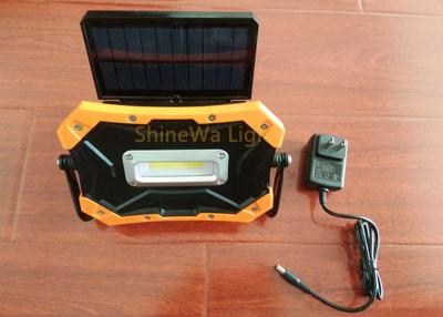 China Portable Solar Rechargeable Led Work Light 900 Lumen With Adjustable Panel for sale