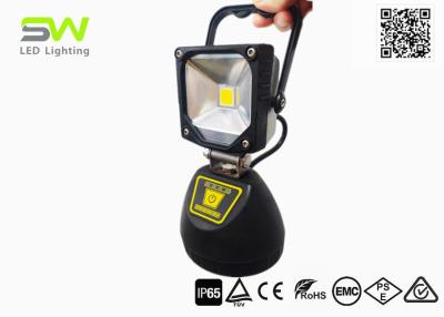 China 1000 Lumens COB 10w Rechargeable Led Flood Light With Handle And Magnet for sale