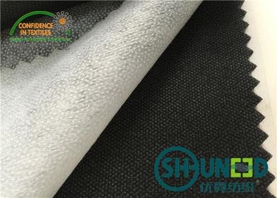 Chine le polyester de 50%, le tissu de 50% et la pâte bas en nylon pointillent l'interlignage non-tissé pour le vêtement à vendre
