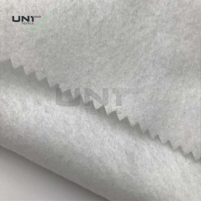 China Vinculación no tejida perforada aguja de la tela 180gsm de la capa de EVA para el traje de la ropa en venta