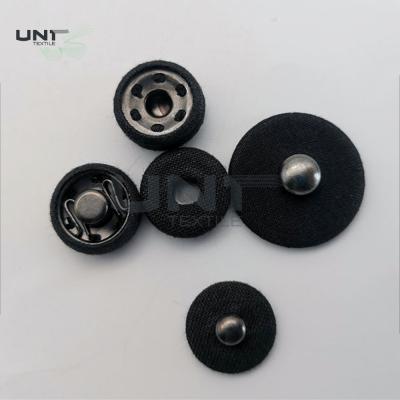 Китай 2 части шьют на кнопках кнопки покрытых хлопко-бумажная ткань белых и черном цвете для одежд продается