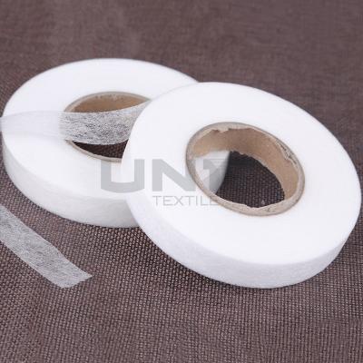 China Strong Bondstrength Hot Melt Double Side Fusible Non Woven Interlining Tape Soft Handfeeling for sale