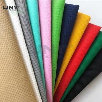 Chine Larme de textile tissé de SMMS pp Spunbond non résistante pour des manteaux de laboratoire de robes chirurgicales à vendre