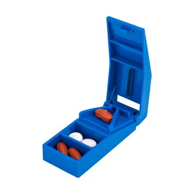 China Blue PP Portable Pill Cutter For Small Large Pills Crusher Splitter With Dispenser for sale