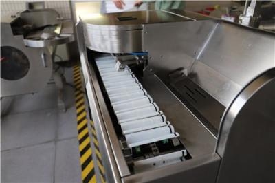 중국 220v Fully Automatic Fish Processing Machine Shrimp Peeling Open Back 판매용