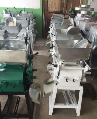 China 2200w Oat Flaking Machine Wheat And Cereal Flakes Machine Carbon Steel for sale