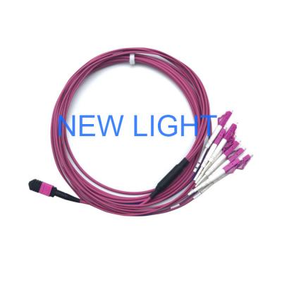 Chine Câble à fibres optiques à plusieurs modes de fonctionnement optique du câble Om3 du connecteur MPO MTP pour la cassette de fibre de Mpo à vendre