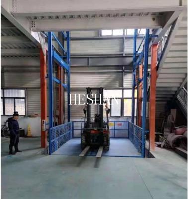 China Beach House Cargo-Treppenlift, 1–5 Tonnen, 3–20 m, einfach zu montieren zu verkaufen