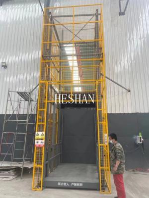Китай Гидравлический небольшой грузовой лифт установленный стеной складской грузовой подъемник продается