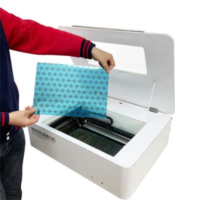 China Home Desktop Laser Engraver CutterMachine Blanks Laser Engraving Engraver Voor Hout Lederen En Metaal Te koop