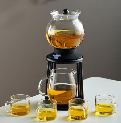 China Heat Resistant 900ml Borosilicate Glass Teapot 6x150ml Gift Tea Set Vertical Pattern for sale