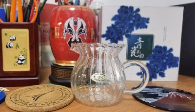 China 350ml Borosilicate claro Glasswares Lotus Pattern Fully Glass Teacup en venta