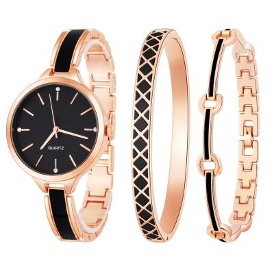 China Rosegold 18cm Watch Gift Set Ladies Diamond Women'S Watch And Bracelet Gift Set 3ATM for sale