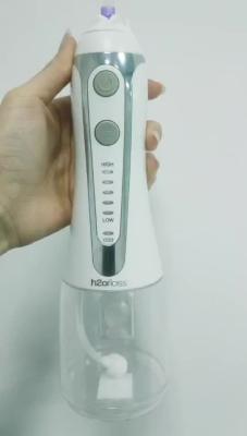 China FCC Cordless Dental Water Flosser , White Cordless Select Water Flosser for sale