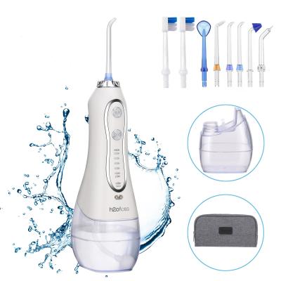 China OEM Battery Operated Water Flosser 300ml IPX7 Waterproof Portable Whitening for sale