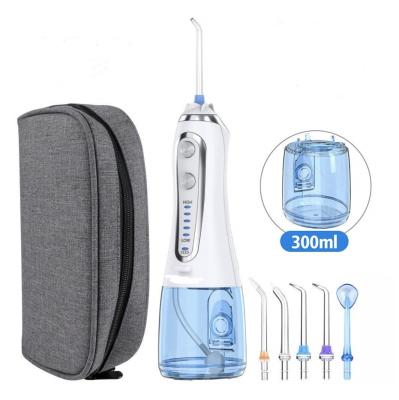 China Dental Work Electric Water Flosser For Home Travelling for sale